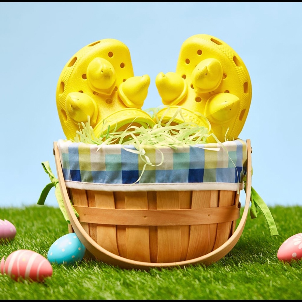 Peeps Crocs YELLOW NEW With Tags SOLD OUT! 6 jibtz - Picture 2 of 3